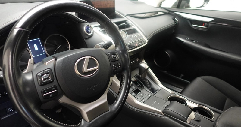 Lexus NX cena 146900 przebieg: 120082, rok produkcji 2019 z Włodawa małe 106